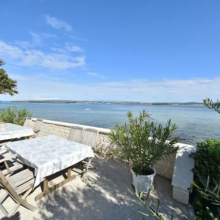 Apartament Titi Toto.2 Tkon