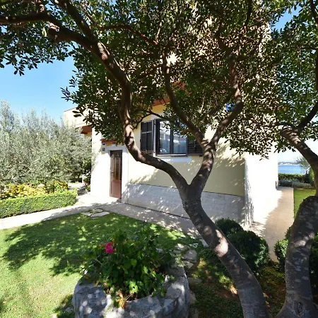 Apartment Titi Toto.2 *