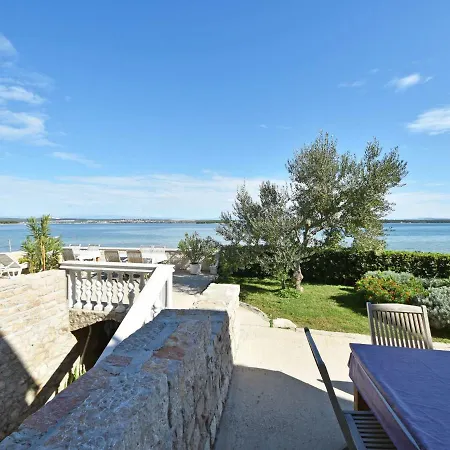 Apartment Titi Toto.2 *